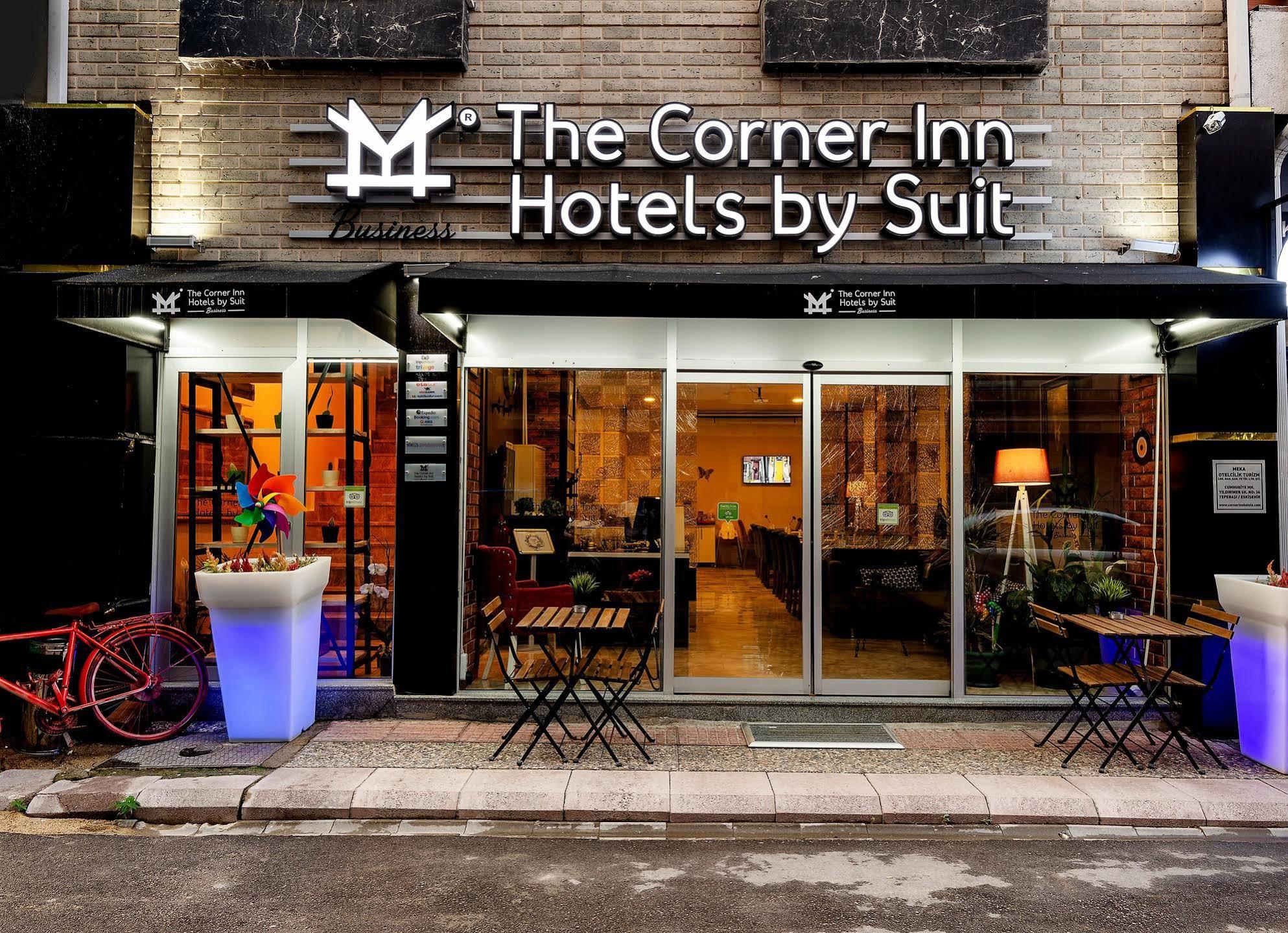 The Corner Inn Hotels By Suit Esquiceir Exterior foto